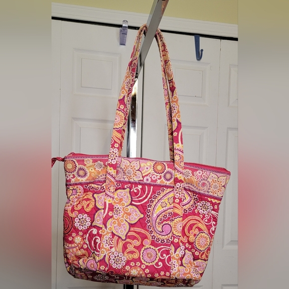#620 Vera Bradley- Pink/Orange Paisley Tote Bag - Picture 2 of 6